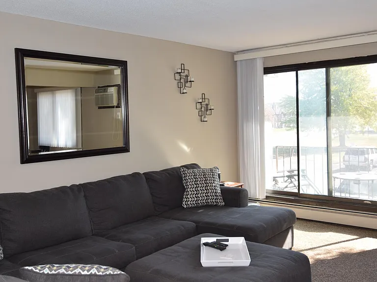 480 Fern St #302 — Photo 16