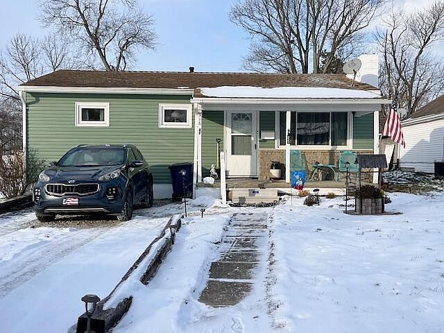 1st image of 916 Miller Ave