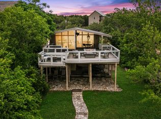 1074 Lakebreeze Dr, Canyon Lake, TX 78133