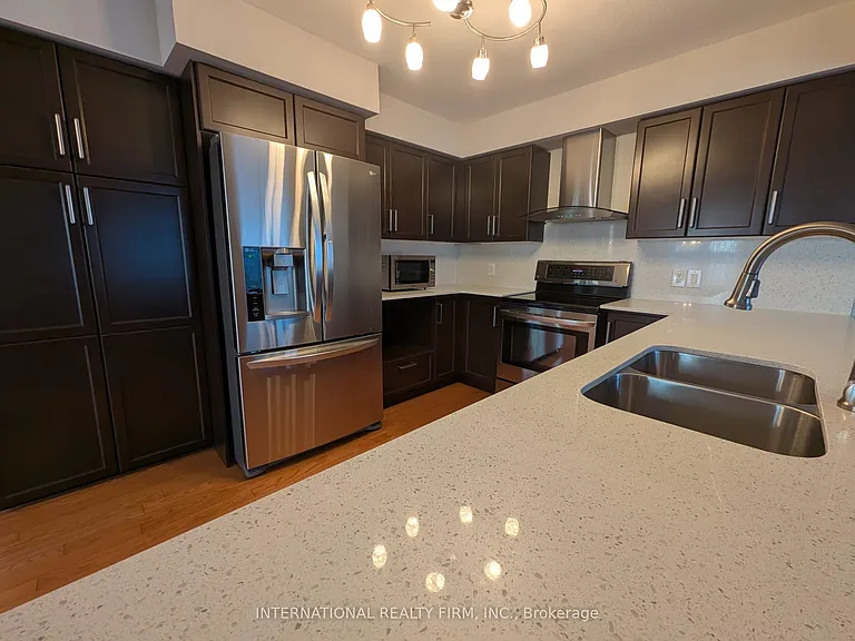 69 Periwinkle Dr — Photo 8