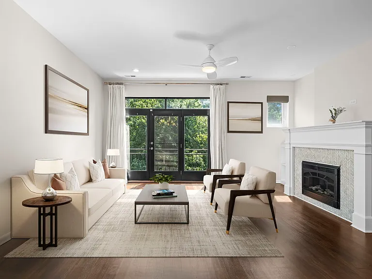 876 N Hermitage Ave #3 — Photo 6
