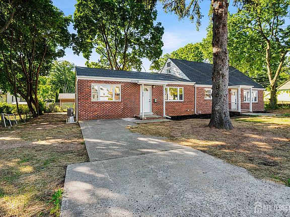 2nd image of 614 Remsen Ave #1