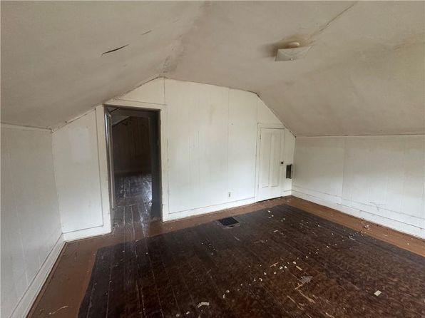 231 Osage St, Leavenworth, KS 66048