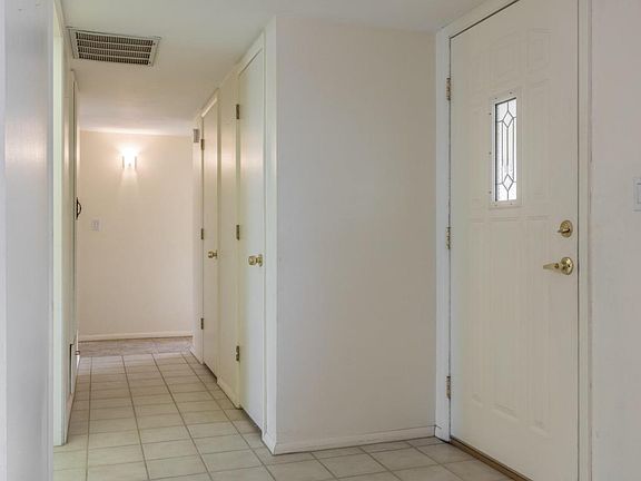 4th image of 10954 W Connecticut Ave