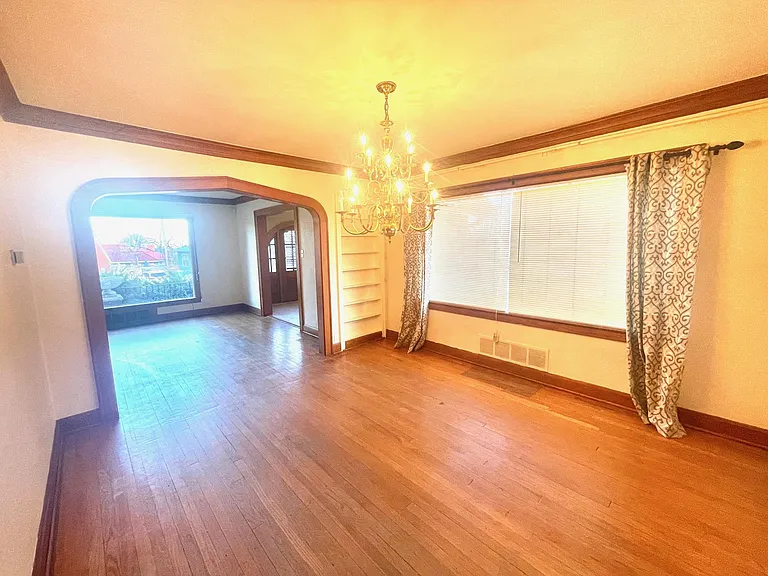 Formal dining room