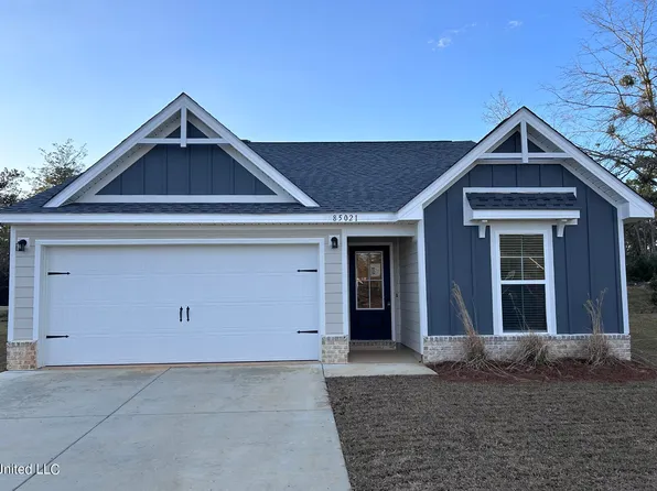 85021 Pohaku Dr, Diamondhead, MS 39525