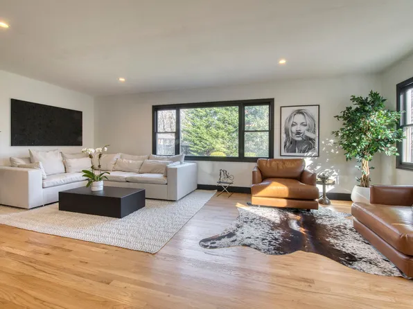 66 Knoll Rd, Southampton, NY 11968