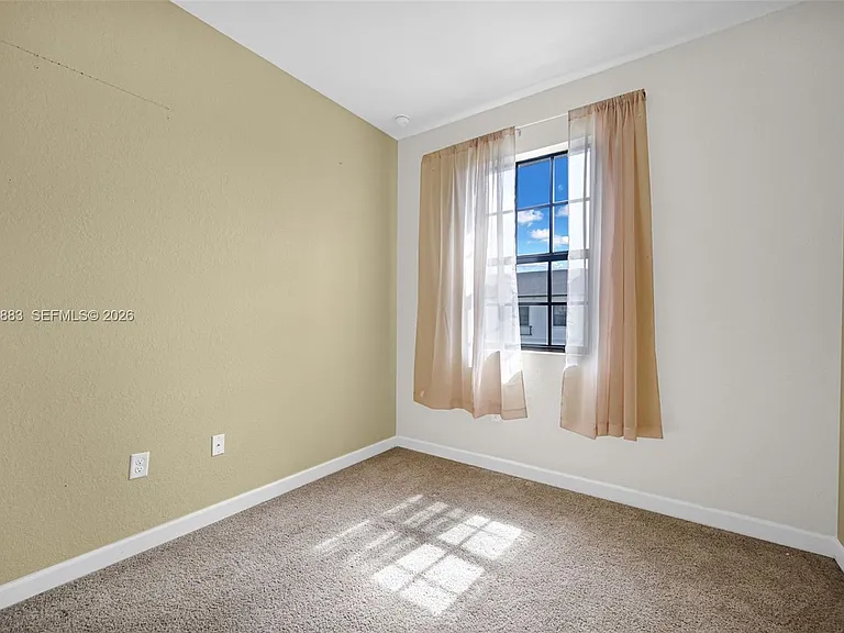 1130 SW 6th Ct — Photo 39