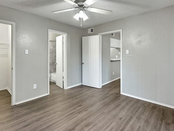 3rd image of 1301 Pecan Ridge Dr #1327