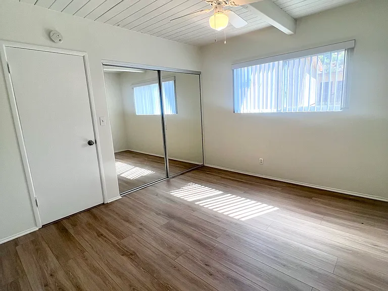 508 Hill Dr #10 — Photo 8