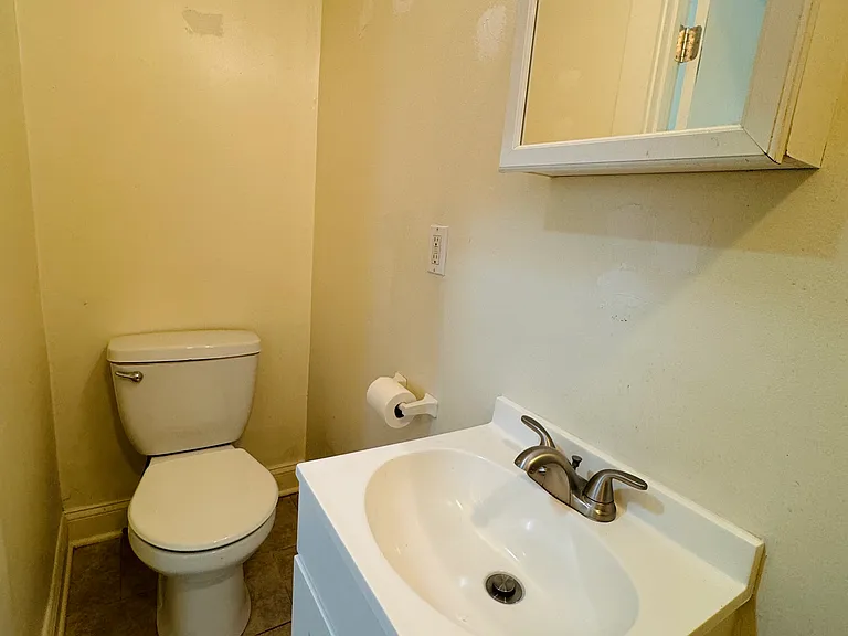 15 Johnson St #A — Photo 9