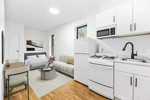 244 W 64th St #2G Photo 1