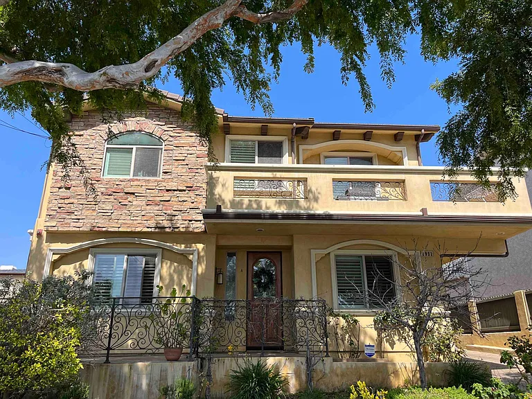 1921 Grant Ave #B — Photo 1