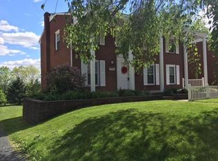 313 McWilliams Dr, Natrona Heights, PA 15065