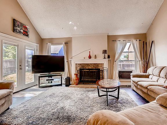5th image of 9848 Garwood St