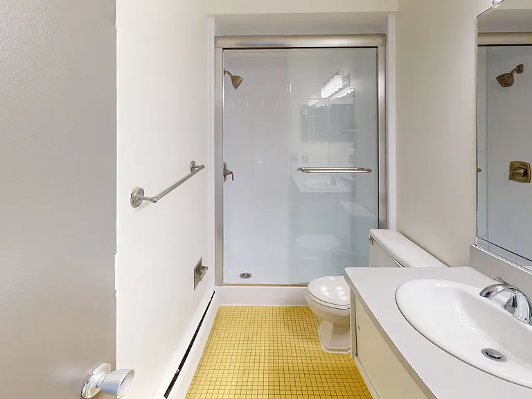 406 Packard St — Photo 10