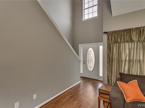 4th image of 2084 Inverness Pkwy