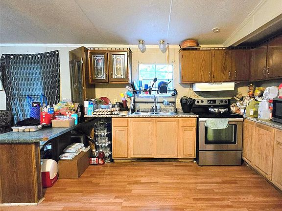 3rd image of 401 Dunnam Ave
