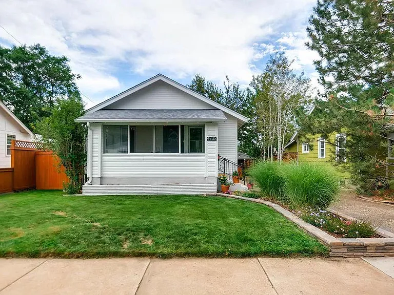 4732 Beach Ct — Photo 1