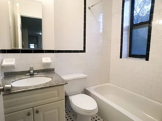 Rented by Bohemia Realty Group | media 8