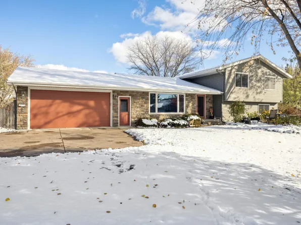 1115 Central Ave N, Milaca, MN 56353