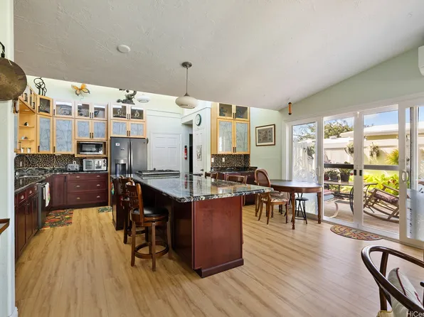 589 Iana St, Kailua, HI 96734