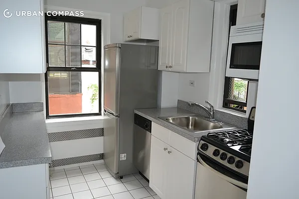 Rented by Compass | media 13