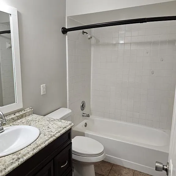 2205 Conway Dr #200 — Photo 5