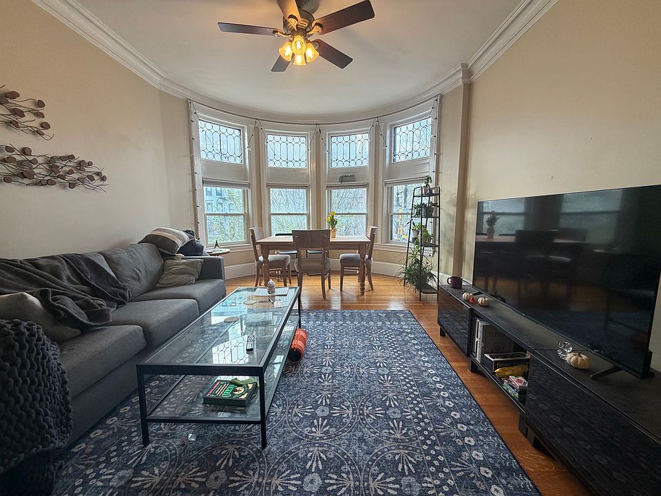 1st image of 857 Beacon St APT 24