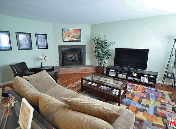 4th image of 12115 Valleyheart Dr Unit 5