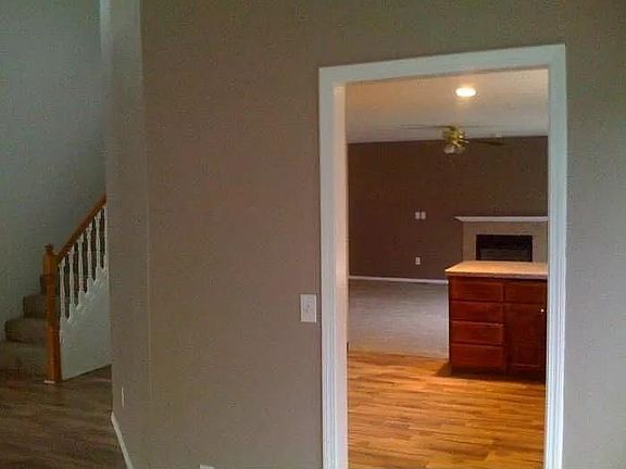 5th image of 15919 NE 82nd St