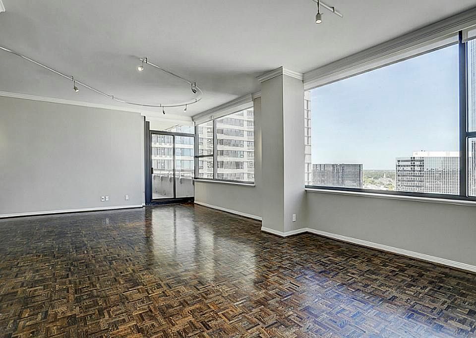 1st image of 15 Greenway Plz Unit 19D