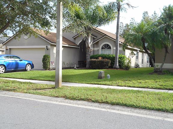 3rd image of 3041 Saint Augustine Dr