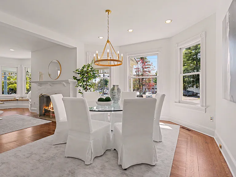 462 Riverside Ave — Photo 17