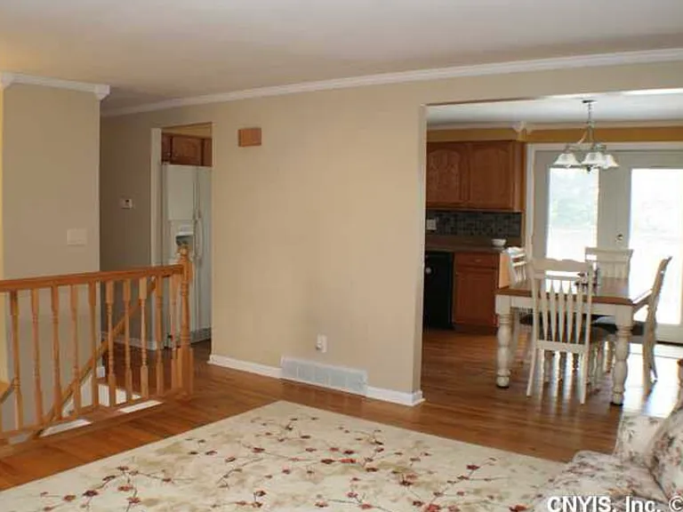 4995 Driftwood Dr — Photo 4