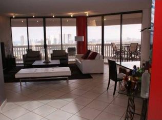 3002 Island Blvd, Aventura, FL 33160