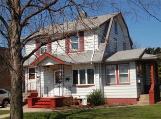 130 Jefferson Ave APT 2, Mineola, NY 11501