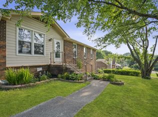 2317 Beechwood Dr, Springfield, TN 37172