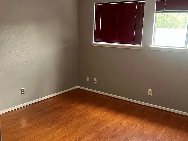 10924 Village Bend Ln #924 — Photo 11