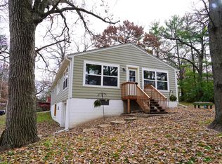 30837 Sun Ct, Burlington, WI 53105