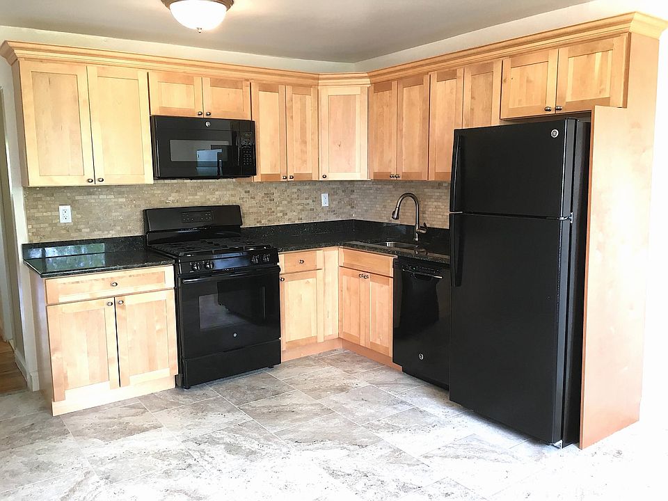 1st image of 1 Cresthill Dr #8D
