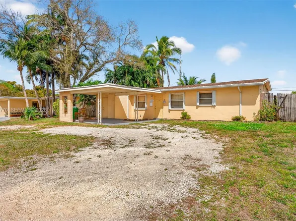 7761 NW 36th St, Hollywood, FL 33024