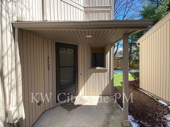 4th image of 2609 Kimberly Ln #7A