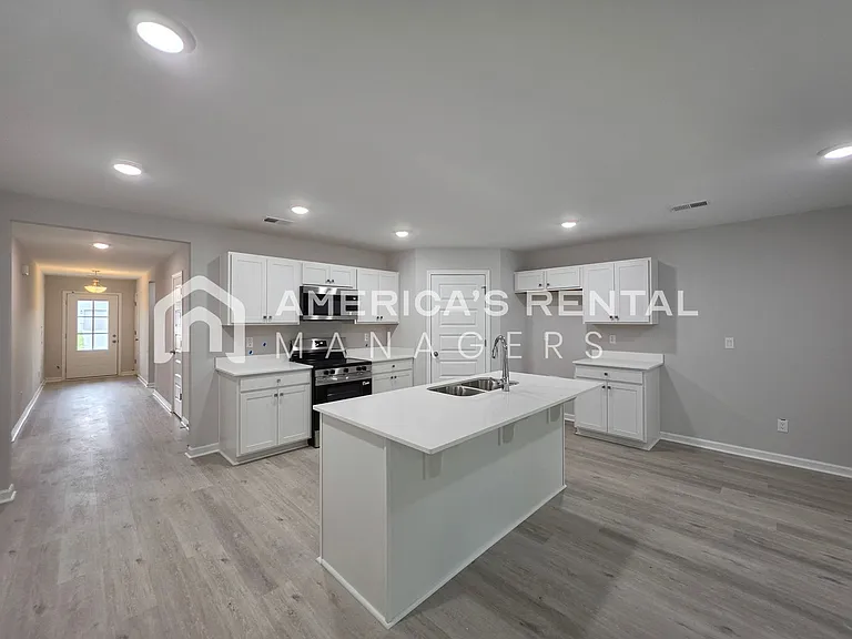 10303 Squires Way — Photo 25