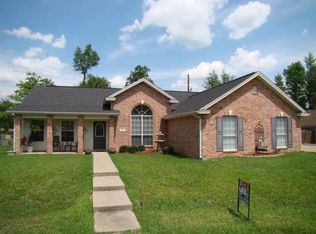 104 Pinegarden, Sour Lake, TX 77659