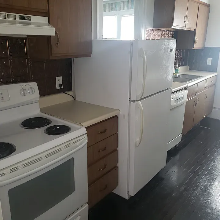 3 bed, 1150 sqft, $1,550 — Photo 3