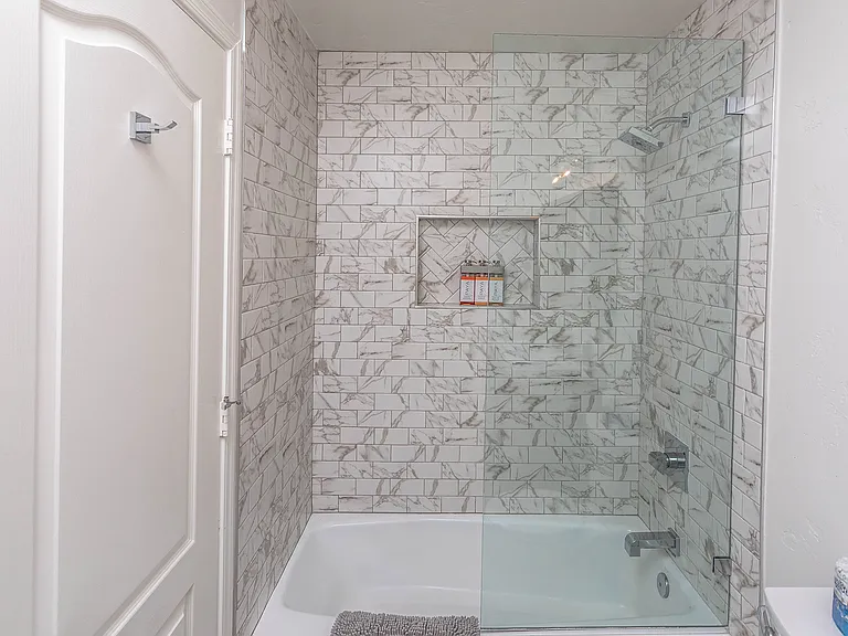 3420 Sheik Dr — Photo 33
