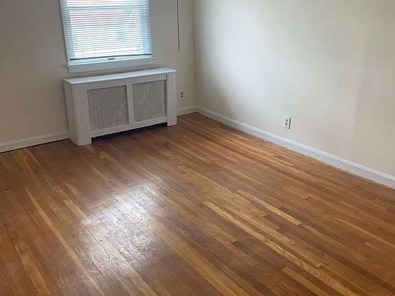 3rd image of 90 Catskill Ave #2