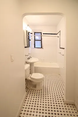 Rented by City Connections Realty | media 18