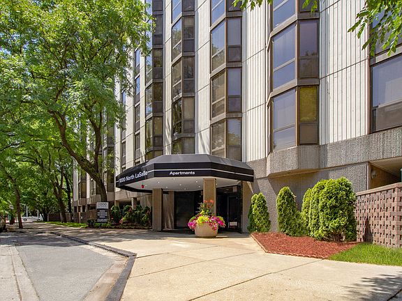 2nd image of 1000 N Lasalle St #905